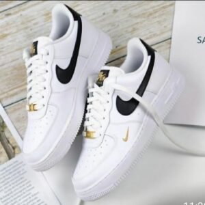 Nike Air Jordan 4 Retro